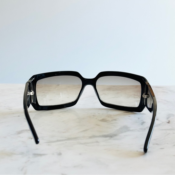 GUCCI Vintage Y2K Wrap-Around Sunglasses - Picture 4 of 15